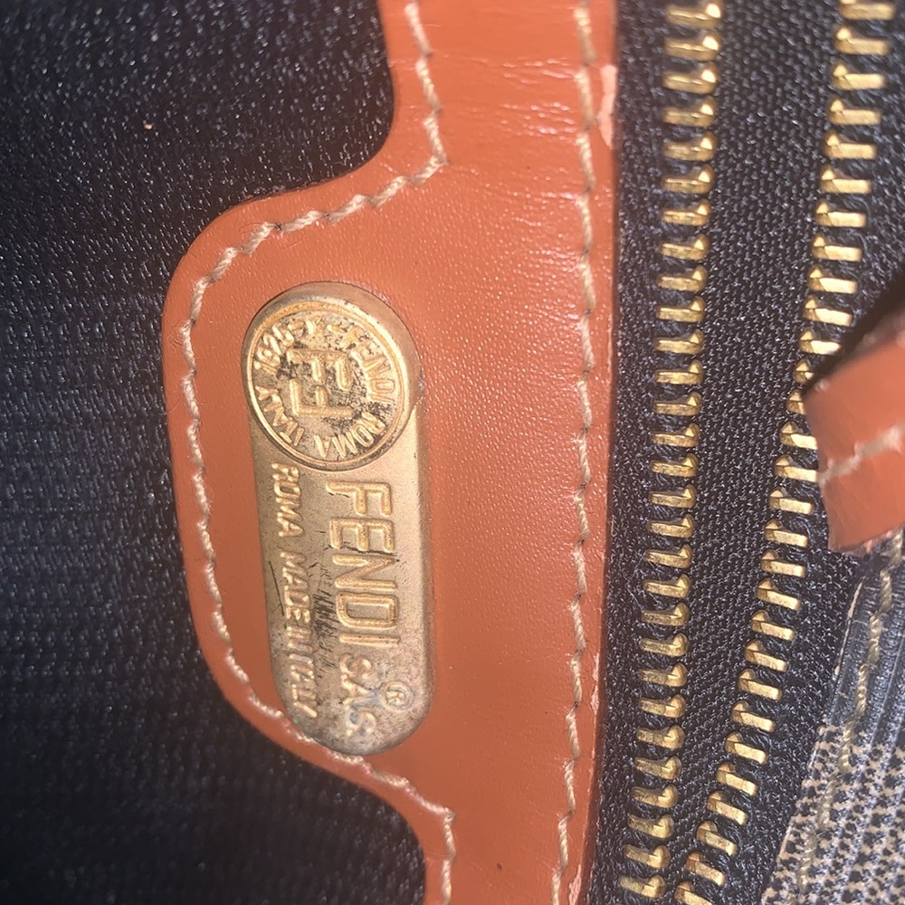 Fendi - Picture 8 of 15